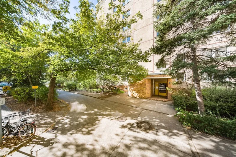 3 Zimmerwohnung im Thälmannpark ab sofort! — photo 1